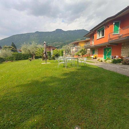 Villa Leilani B&B 塞里马拉西诺 外观 照片
