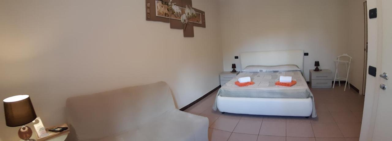 Villa Leilani B&B 塞里马拉西诺 外观 照片