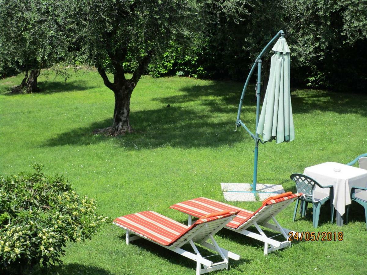 Villa Leilani B&B 塞里马拉西诺 外观 照片